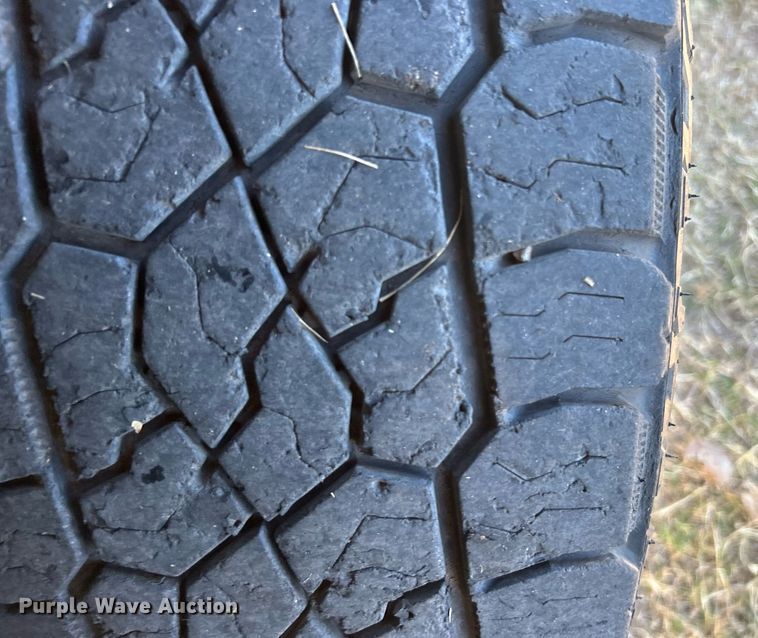 image for item DJ6488 2011 Chevrolet Silverado 2500HD  Ext. Cab utility bed pickup truck