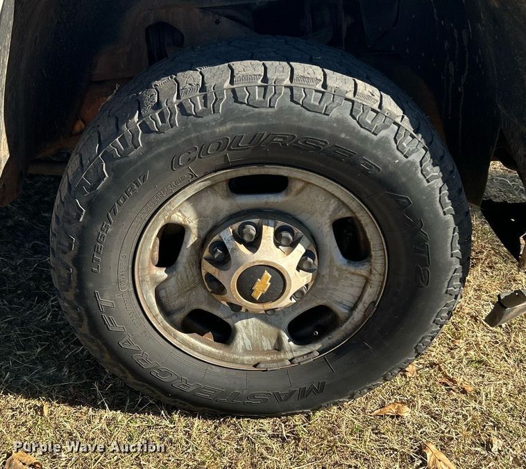 image for item DJ6488 2011 Chevrolet Silverado 2500HD  Ext. Cab utility bed pickup truck