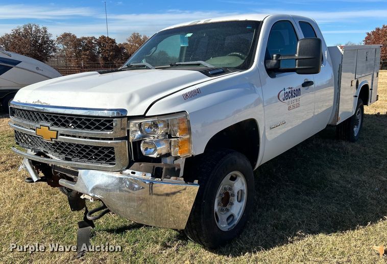 image for item DJ6489 2012 Chevrolet Silverado 2500HD  Ext. Cab utility bed pickup truck