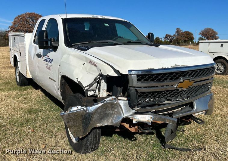 image for item DJ6489 2012 Chevrolet Silverado 2500HD  Ext. Cab utility bed pickup truck