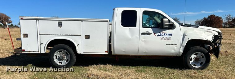 image for item DJ6489 2012 Chevrolet Silverado 2500HD  Ext. Cab utility bed pickup truck