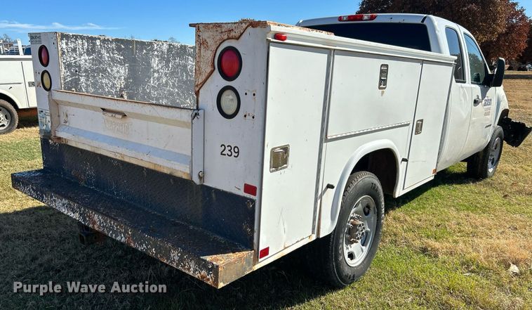 image for item DJ6489 2012 Chevrolet Silverado 2500HD  Ext. Cab utility bed pickup truck