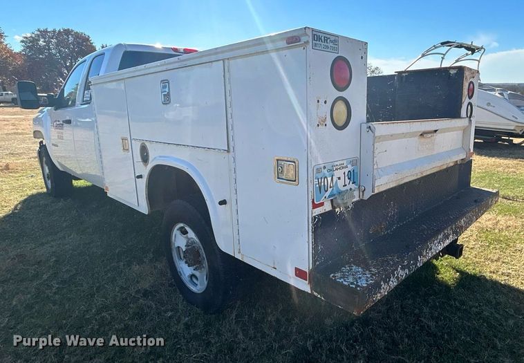 image for item DJ6489 2012 Chevrolet Silverado 2500HD  Ext. Cab utility bed pickup truck