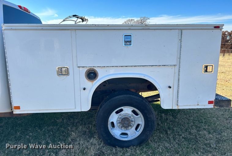 image for item DJ6489 2012 Chevrolet Silverado 2500HD  Ext. Cab utility bed pickup truck