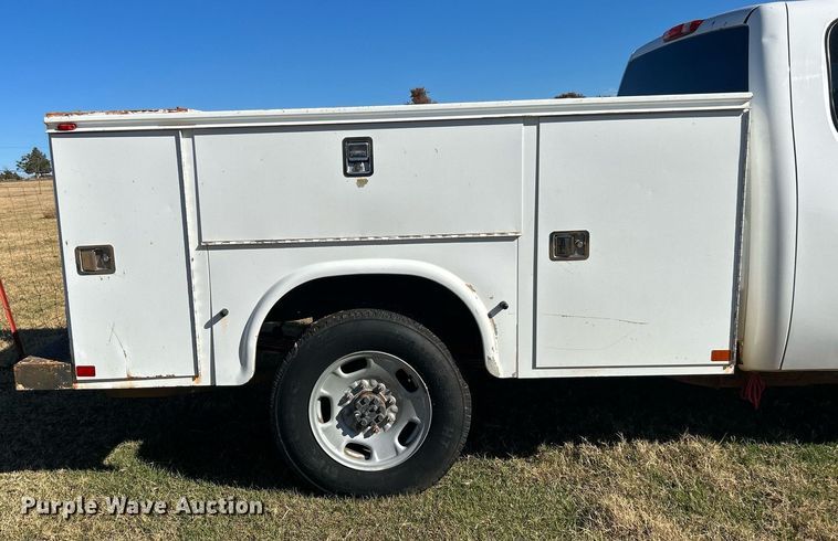 image for item DJ6489 2012 Chevrolet Silverado 2500HD  Ext. Cab utility bed pickup truck