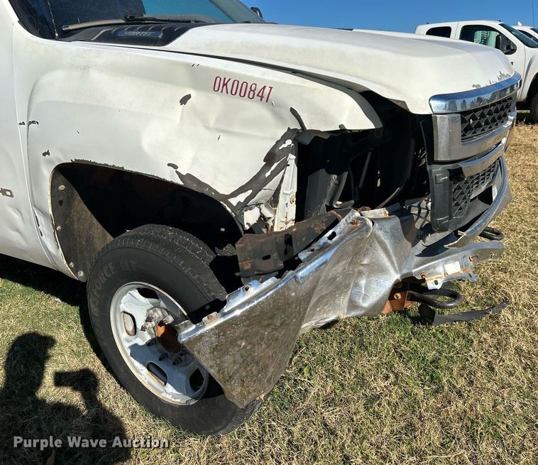 image for item DJ6489 2012 Chevrolet Silverado 2500HD  Ext. Cab utility bed pickup truck