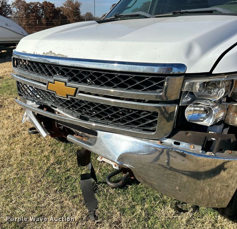 image for item DJ6489 2012 Chevrolet Silverado 2500HD  Ext. Cab utility bed pickup truck