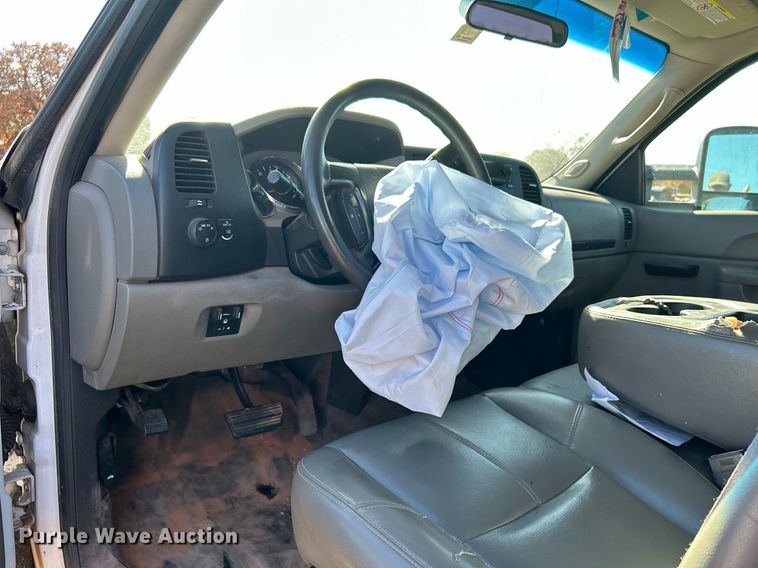 image for item DJ6489 2012 Chevrolet Silverado 2500HD  Ext. Cab utility bed pickup truck