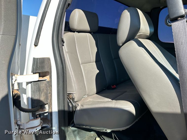 image for item DJ6489 2012 Chevrolet Silverado 2500HD  Ext. Cab utility bed pickup truck