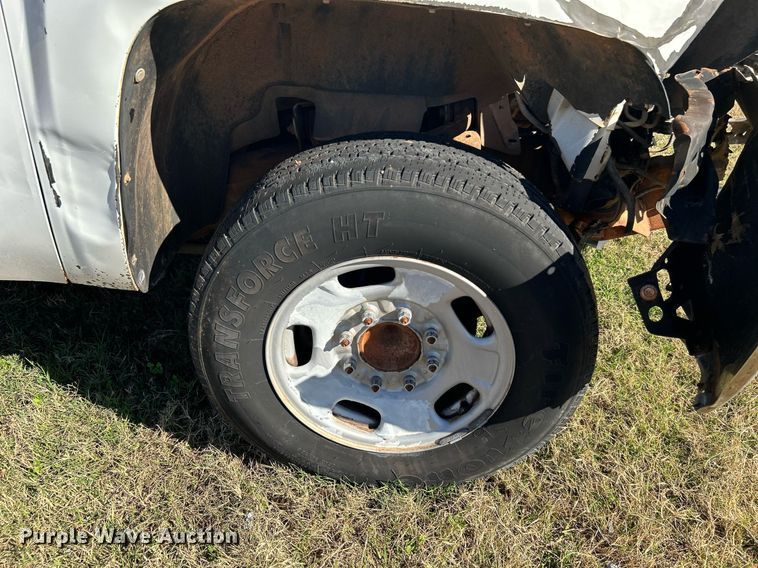 image for item DJ6489 2012 Chevrolet Silverado 2500HD  Ext. Cab utility bed pickup truck