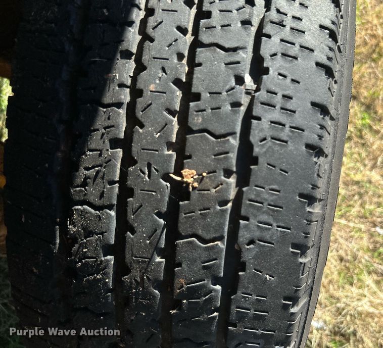 image for item DJ6489 2012 Chevrolet Silverado 2500HD  Ext. Cab utility bed pickup truck