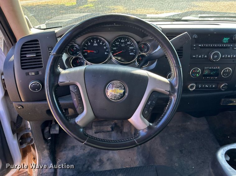 image for item DJ6490 2011 Chevrolet Silverado 2500HD  Ext. Cab utility bed pickup truck