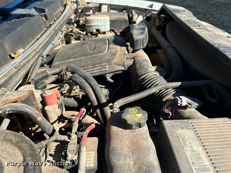 image for item DJ6490 2011 Chevrolet Silverado 2500HD  Ext. Cab utility bed pickup truck