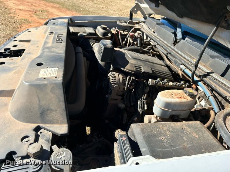 image for item DJ6490 2011 Chevrolet Silverado 2500HD  Ext. Cab utility bed pickup truck