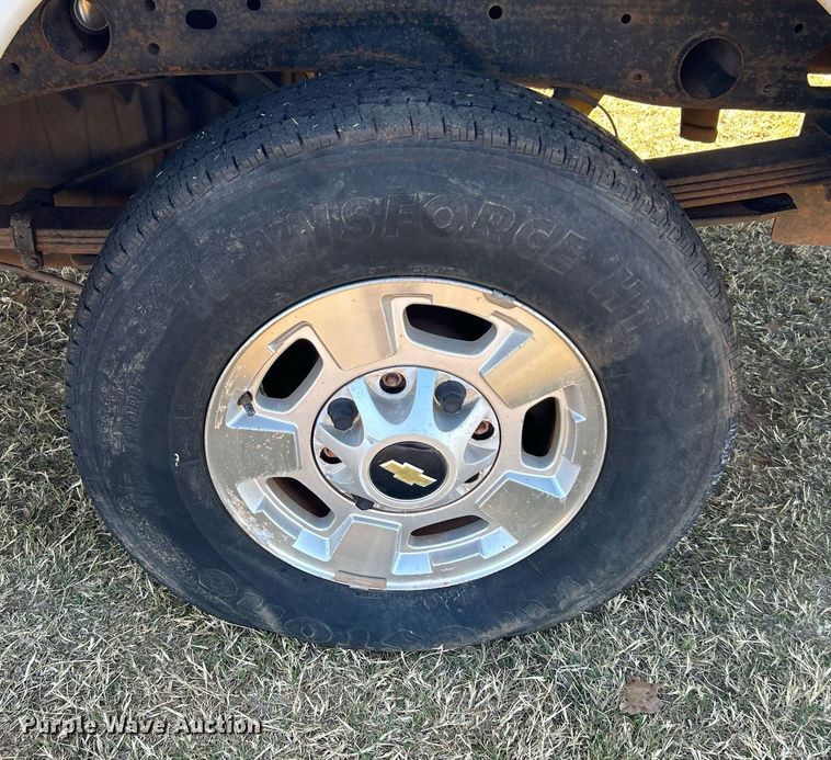 image for item DJ6490 2011 Chevrolet Silverado 2500HD  Ext. Cab utility bed pickup truck