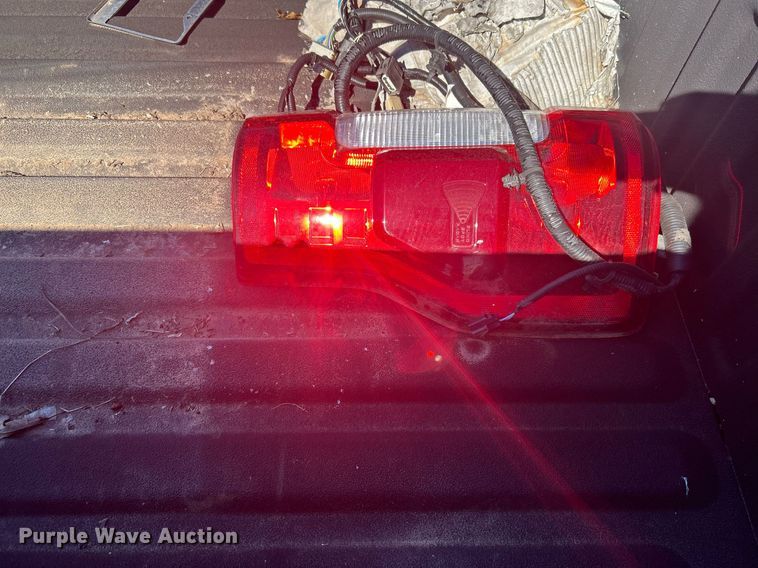 image for item DJ6492 2018 Ford F350  pickup truck bed