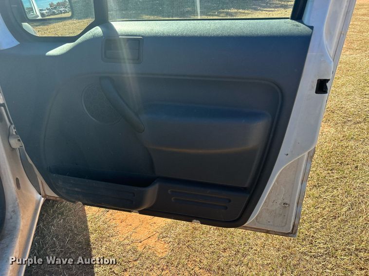 image for item DJ6493 2013 Ford Transit Connect  van