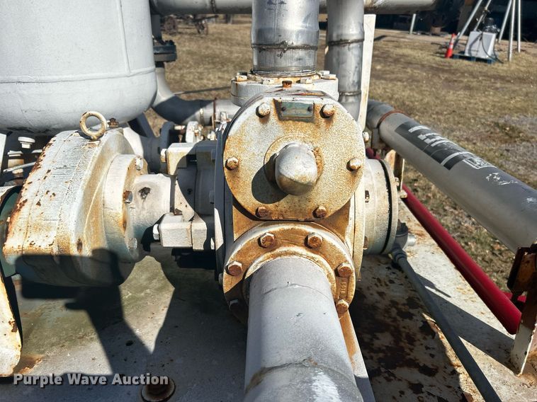 image for item DJ6498 Transfer pump