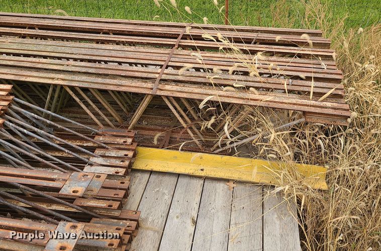 image for item DK4137 (15) Steel trusses