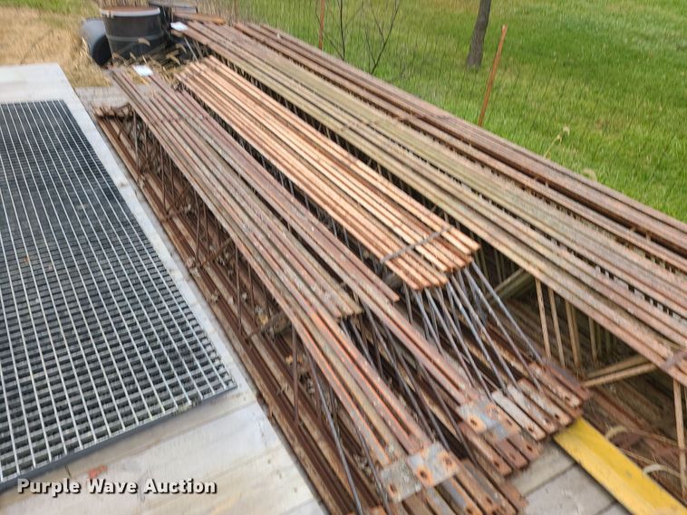 image for item DK4138 (15) Steel trusses