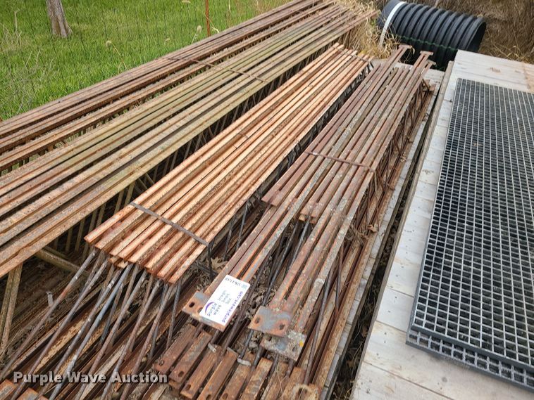 image for item DK4138 (15) Steel trusses