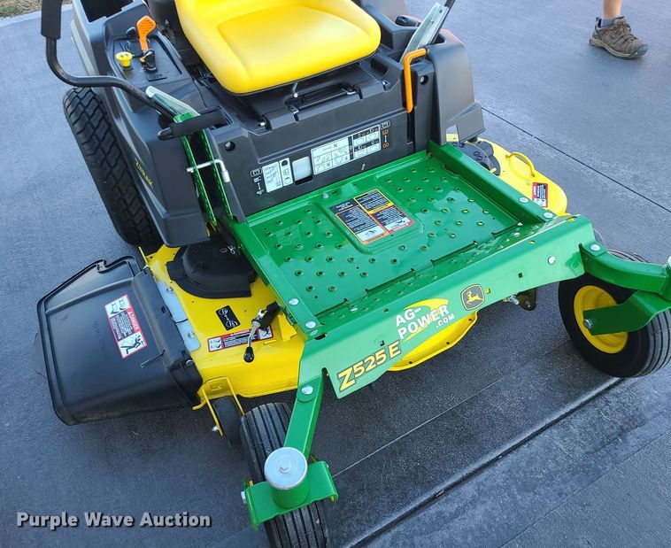 image for item DK4154 John Deere Z525E  ZTR lawn mower
