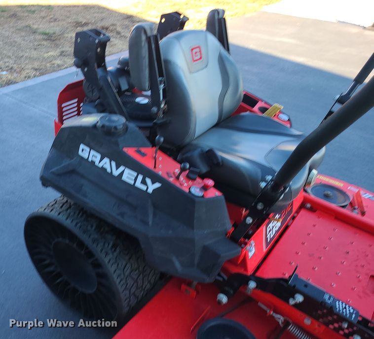 image for item DK4155 Gravely Proturn 272  ZTR lawn mower