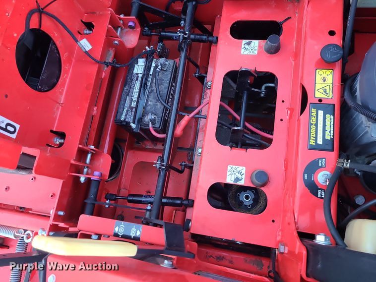 image for item DK4155 Gravely Proturn 272  ZTR lawn mower