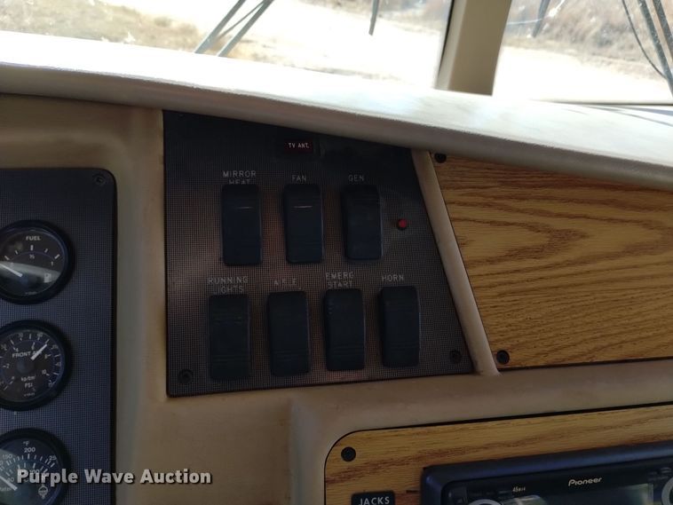 image for item DK8881 1994 Spartan Cruise Air  RV