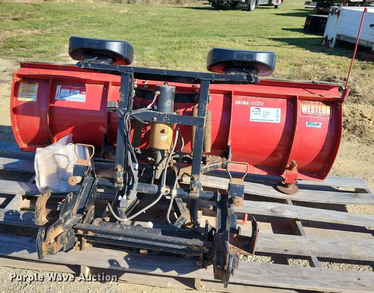 image for item DL7741 Western  90" W snow plow