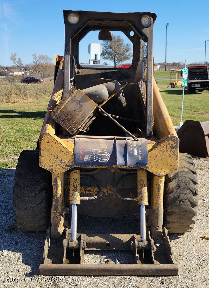 image for item DL7742 Mustang OMC552  skid steer loader