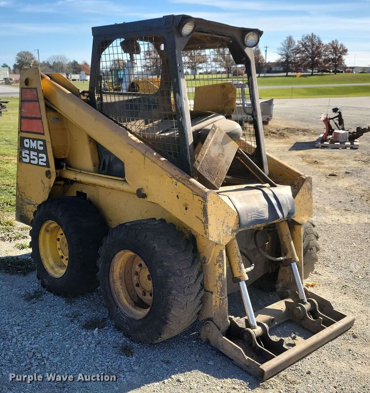 image for item DL7742 Mustang OMC552  skid steer loader