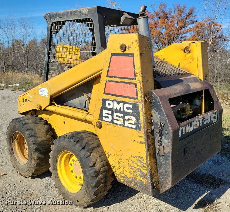 image for item DL7742 Mustang OMC552  skid steer loader