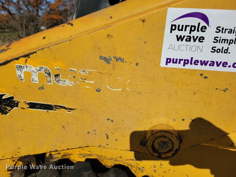 image for item DL7742 Mustang OMC552  skid steer loader