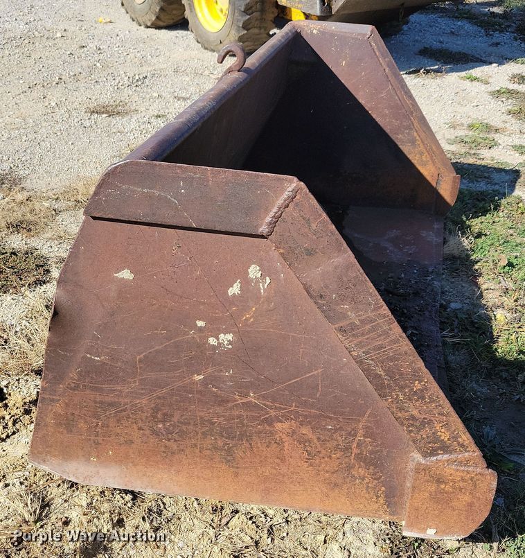 image for item DL7742 Mustang OMC552  skid steer loader