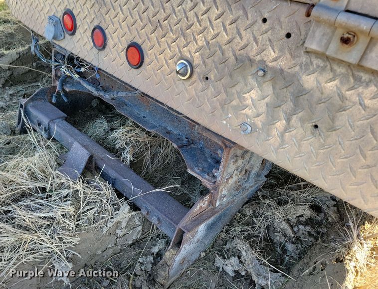 image for item DL7745 2001 Alum-Line Inc.  utility bed