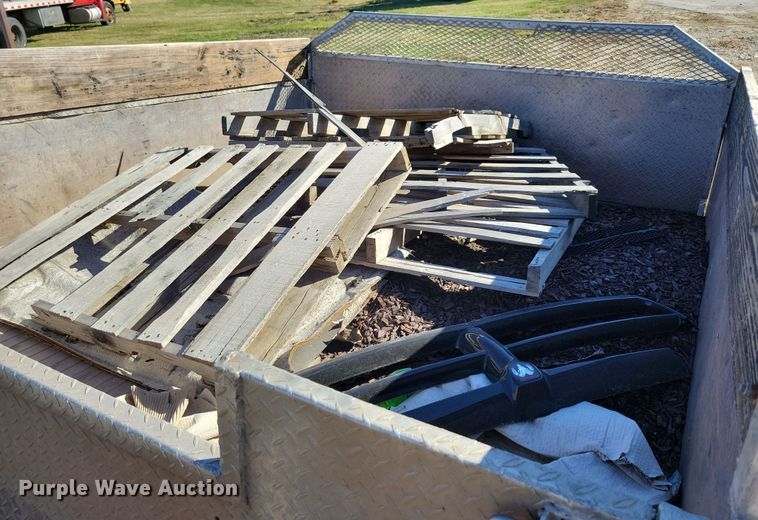 image for item DL7745 2001 Alum-Line Inc.  utility bed