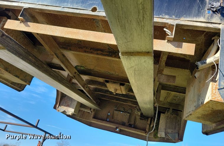 image for item DL7746 CM  flatbed