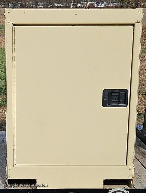 image for item DN7057 2003 Ingersoll Rand P185WJDU  air compressor