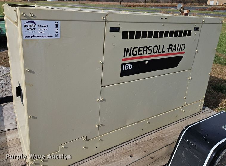 image for item DN7057 2003 Ingersoll Rand P185WJDU  air compressor