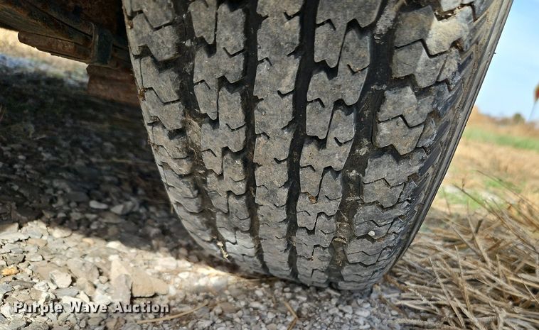 image for item DN7057 2003 Ingersoll Rand P185WJDU  air compressor