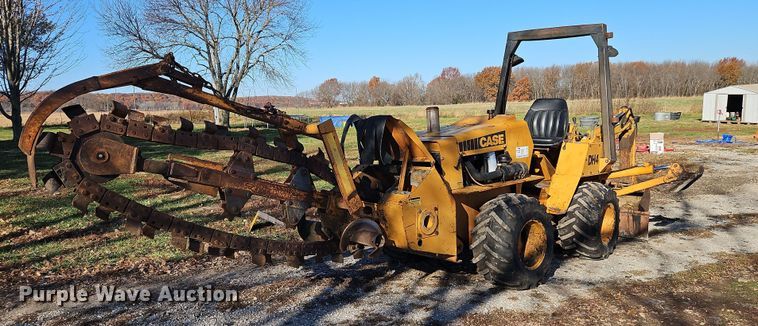 image for item DN7067 1982 Case DH4  trencher