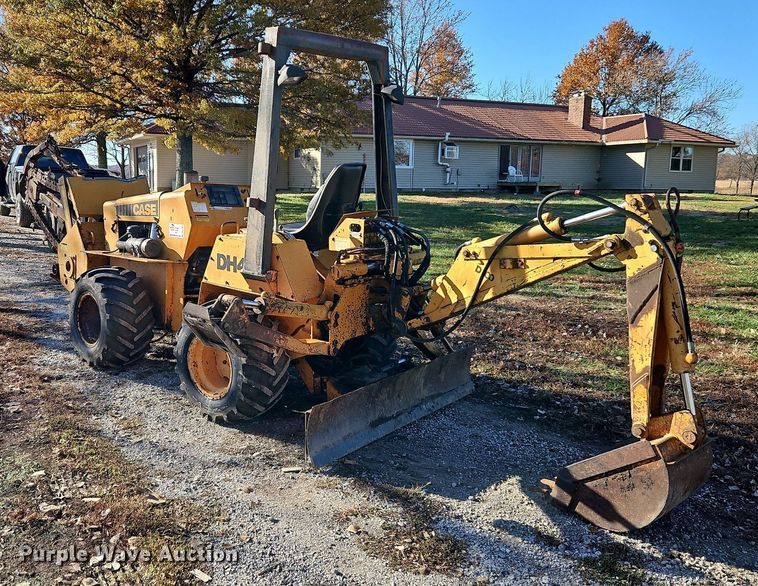 image for item DN7067 1982 Case DH4  trencher