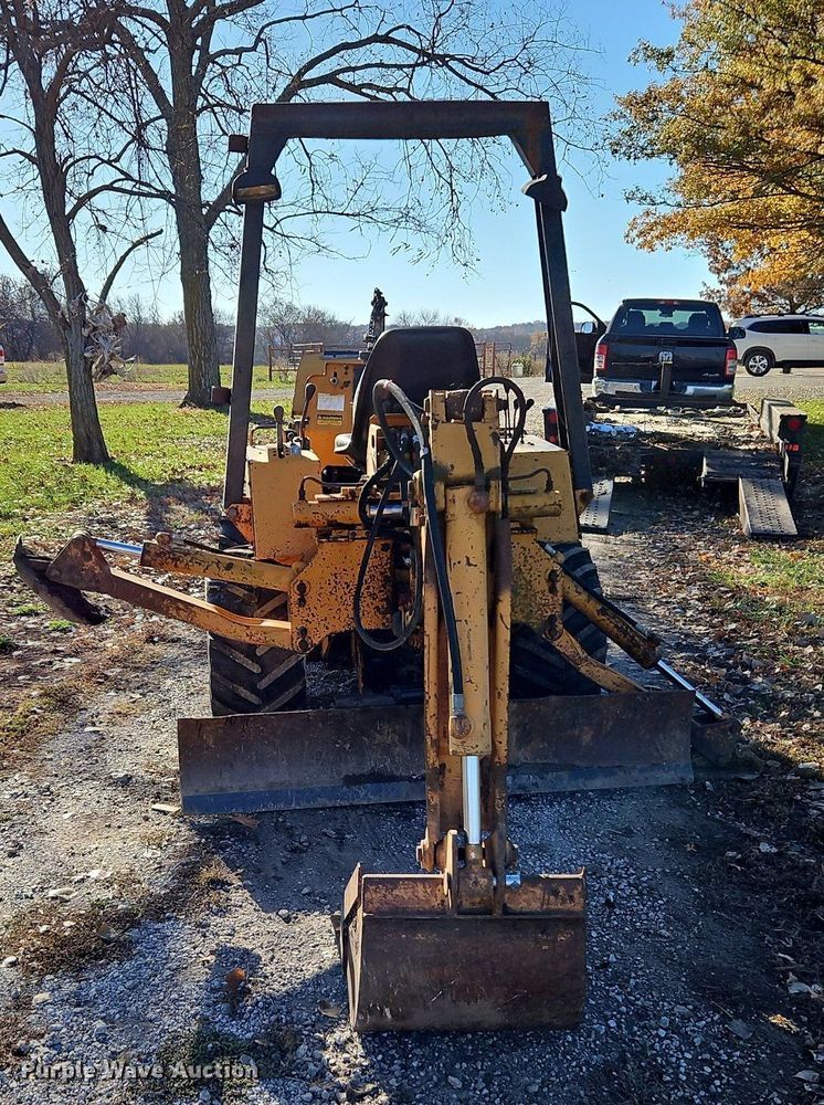 image for item DN7067 1982 Case DH4  trencher