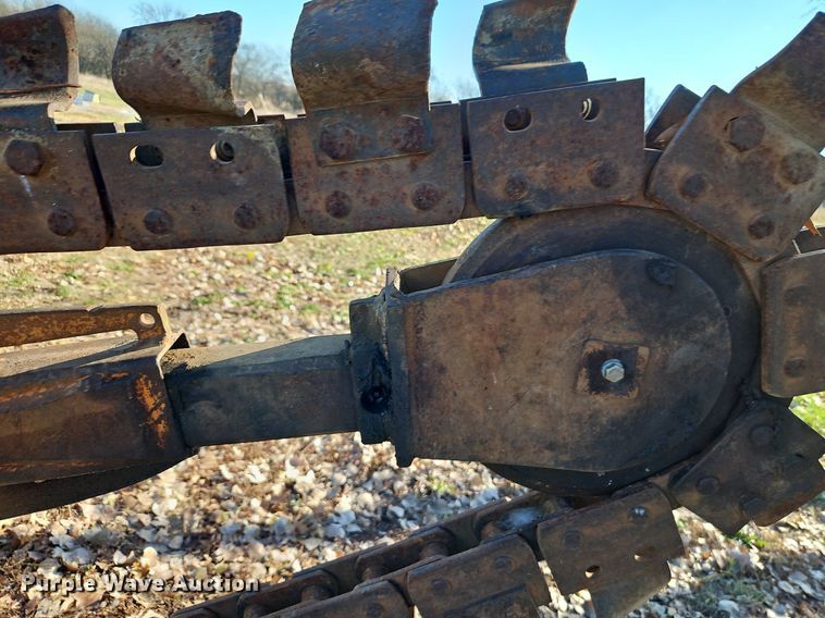 image for item DN7067 1982 Case DH4  trencher