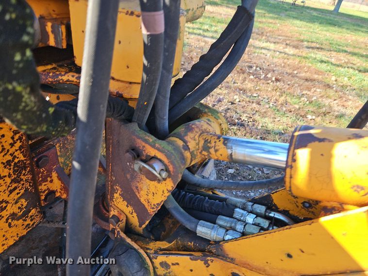 image for item DN7067 1982 Case DH4  trencher