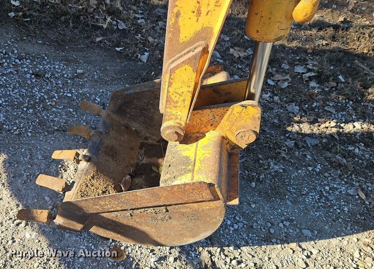 image for item DN7067 1982 Case DH4  trencher
