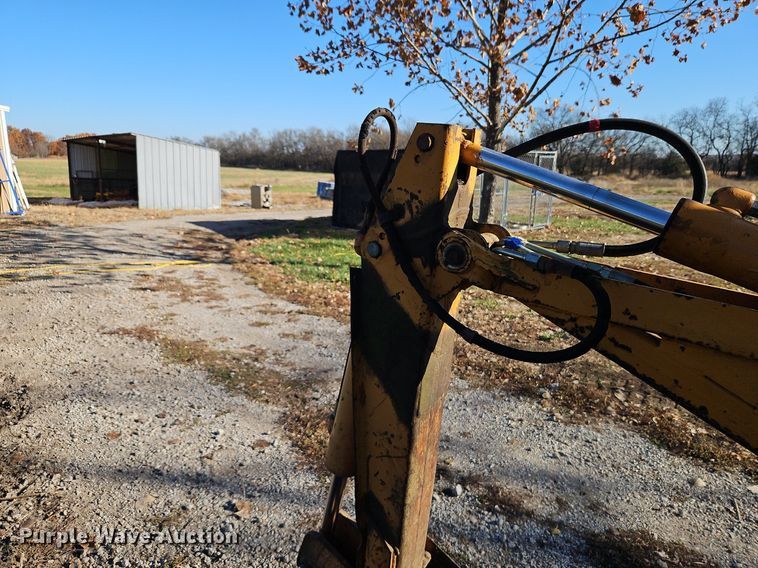 image for item DN7067 1982 Case DH4  trencher