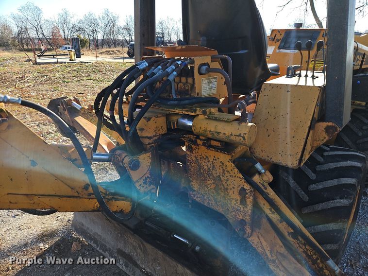 image for item DN7067 1982 Case DH4  trencher