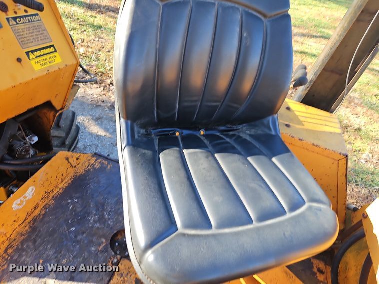 image for item DN7067 1982 Case DH4  trencher